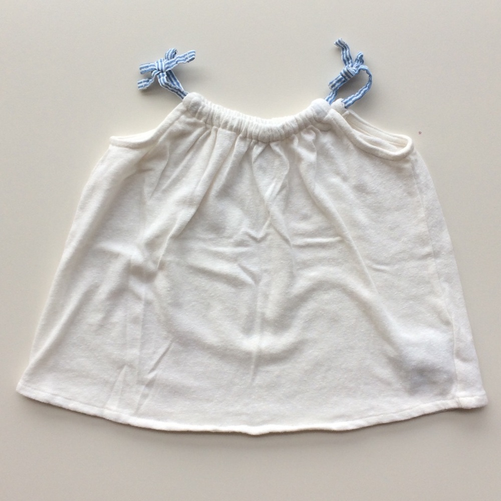 GAP tank top - 4 years